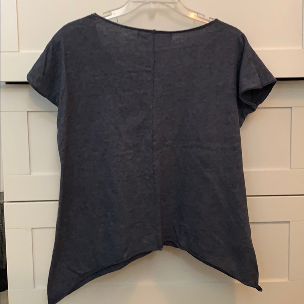 Tshirt - Picture 2 of 2